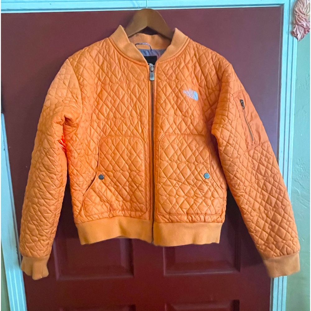 Vintage THE NORTH FACE tangerine 🍊 colored cropped jacket. Purchased in 1989